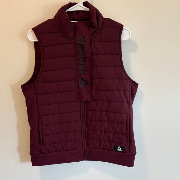 Reebok Jackets & Blazers - Reebok Women’s Maroon Quilted Vest